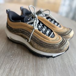 Like New AIR MAX 97 Gold. Women’s 7. $70