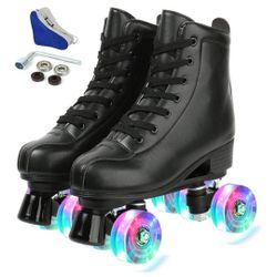 NEW LEATHER  SKATES WITH CARRY BAG SIZE 11