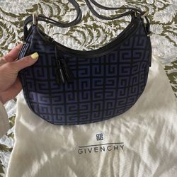 Vintage Authentic Givenchy Hobo Shoulder Bag 
