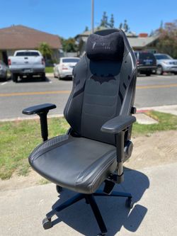 2022 Secretlab Titan Evo Batman Dark Knight Gaming / Office Chair
