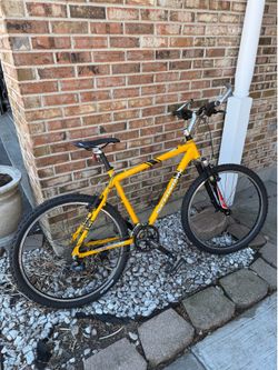 Schwinn man’s bik