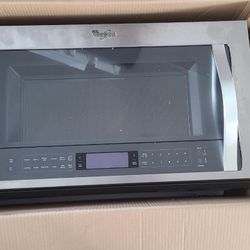 Whirlpool Home 1.9-cu ft Over-the-range Microwave