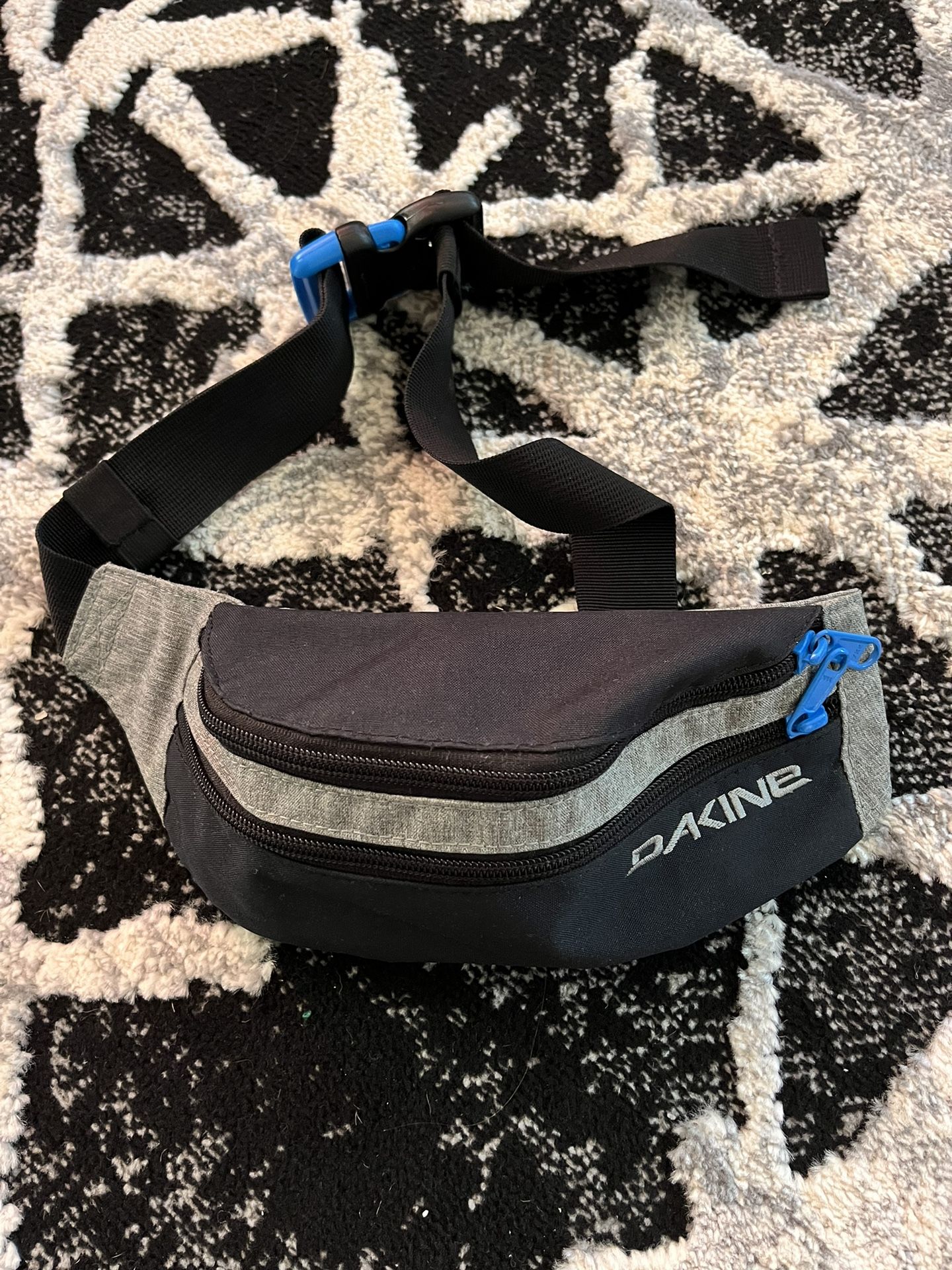 Dakine Fanny Pack