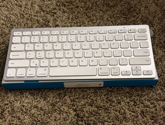 Anker Bluetooth Wireless Keyboard White