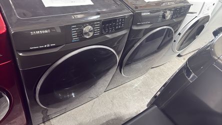 Samsung Frontload Washer Gas Dryer Set