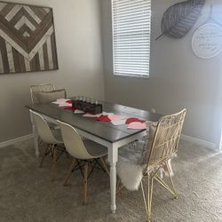Farmhouse Table + Chairs 