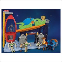 Toy Story Pizza Planet Playset Bundle with Figures & Ship