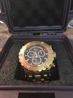 Invicta 14470 top