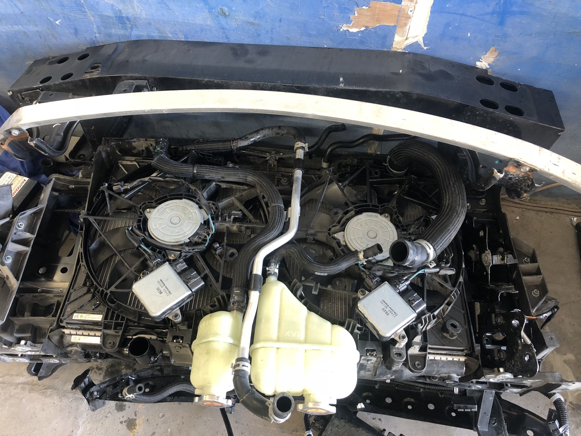 2019 infinity Q50s full radiator assembly with condenser and fans