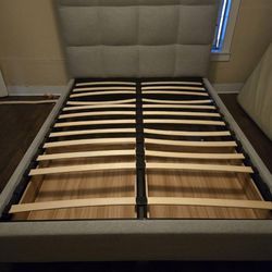 Living Spaces Queen Bed Frame With Storage