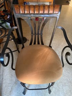 3 barstools gently used