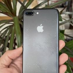 𝚒𝙿𝚑𝚘𝚗𝚎 7 Plus 