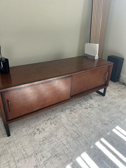 Solid wood media console