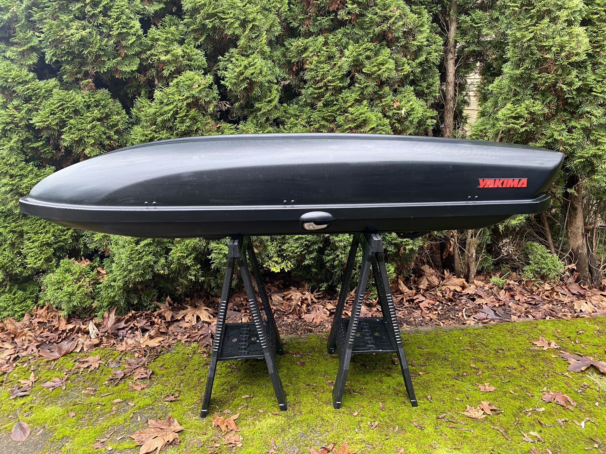 Yakima Skybox 12 Carbonite Cargo Box