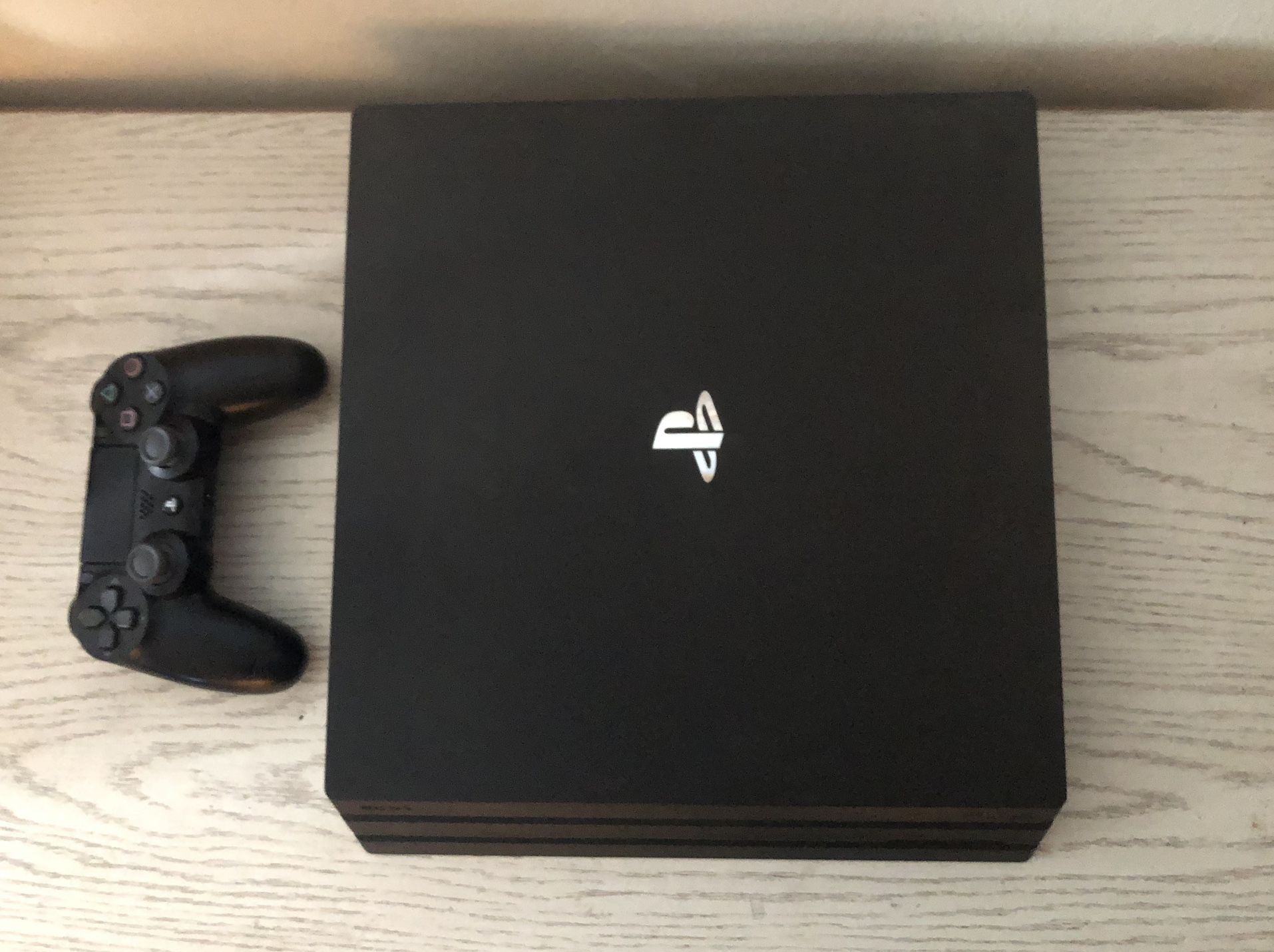 PS4 Pro 