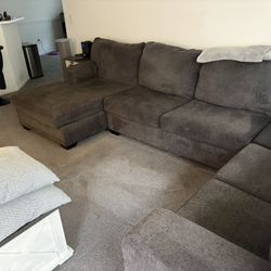 L Shaped Sectional Couch 143W X 92D X 39H