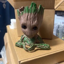 Baby Groot Flowerpot Tree Man Planter Flower Pot with Drainage Hole Pencil Pen Holder,Diligencer Office Party Ornament Christmas Birthday Gift Planter