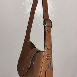 Coach Shoulder Purse 