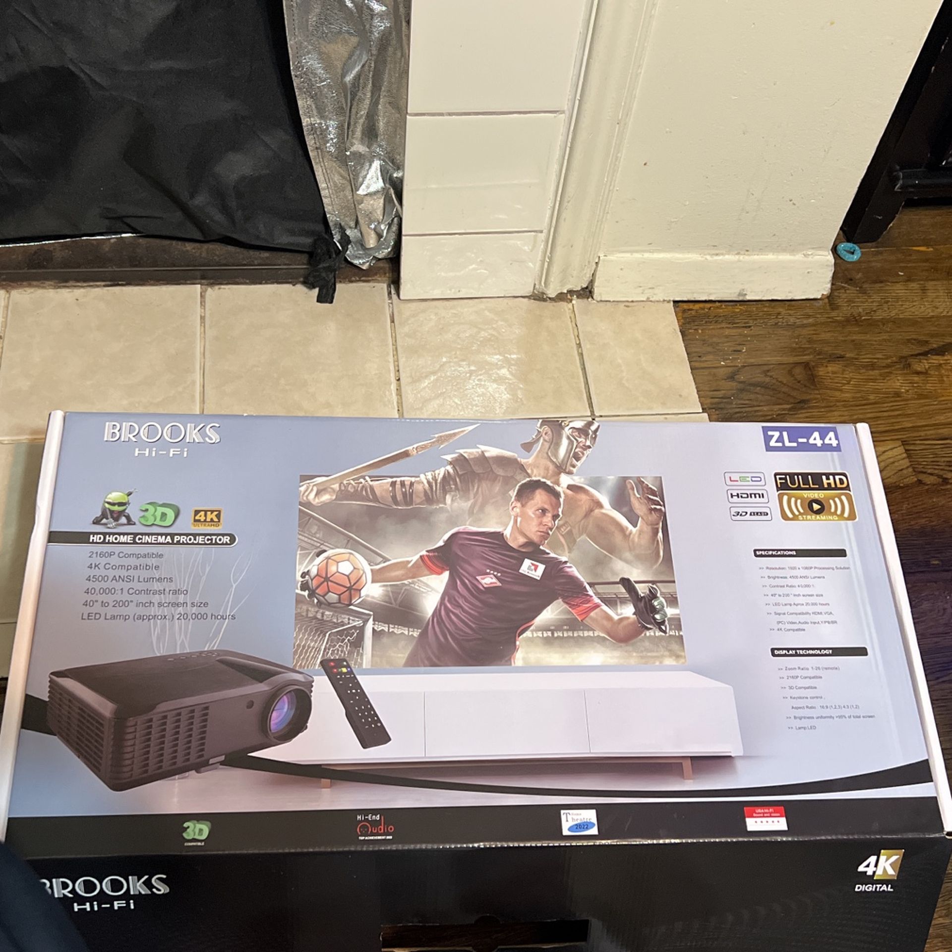 Brooks Hi-fi He Home Cinema Projector 