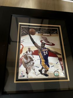 Signed Kobe Bryant photo