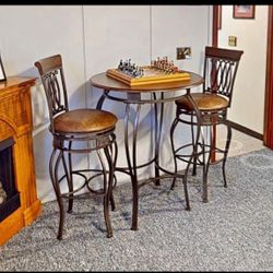 Modern Made Kitchen Table And Chair Set