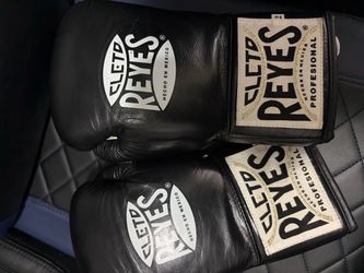 Cleto Reyes Pro gloves