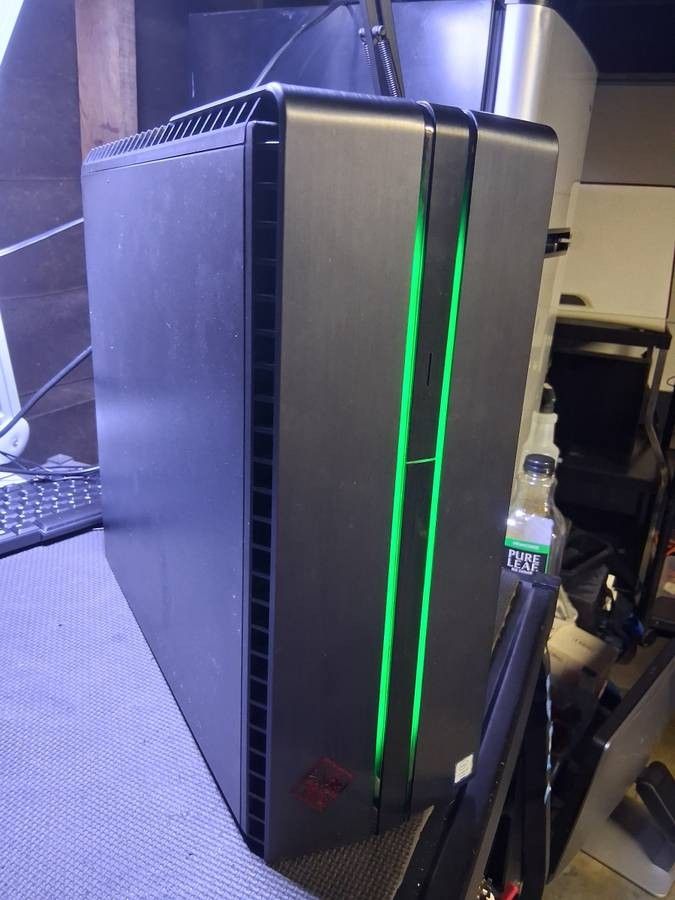 Hp Omen- Gaming PC, Radeon Rx 580, 8GB Graphics, 32 gb Ram, 1TB SSD - $390