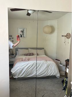2 Mirrors