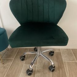 New Dark Green Velvet Chair 