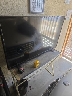 40 inch tv and stove