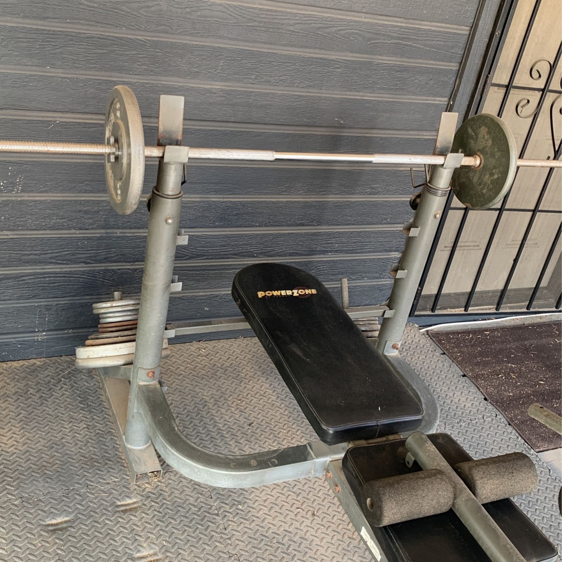 MUST GO!!! Weight Bench And Weights (220lbs Total) for Sale in Phoenix ...