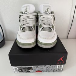 Air Jordan 4 Retro seafoam