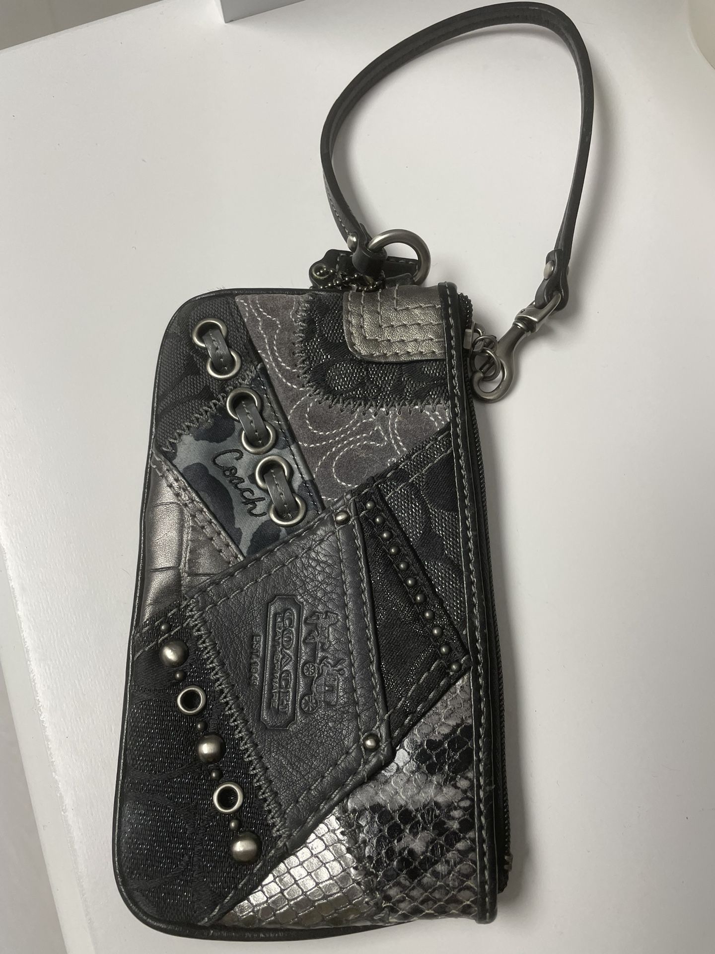 Coach Wristlet (never been used)