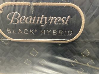 Mattress Beautyrest black hybrid medium king size brand new
