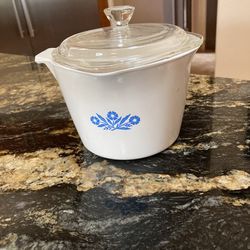 Blue corn  With Pour Spout And Lid