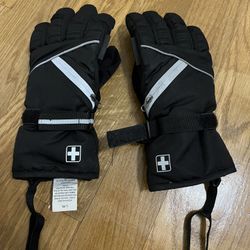 Swiss Tech Black Winter Sports Gloves L-XL Grip Palm Adjustable Strap Polyester