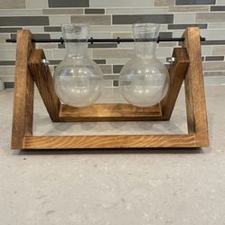 Swinging Bubble Bud Vase