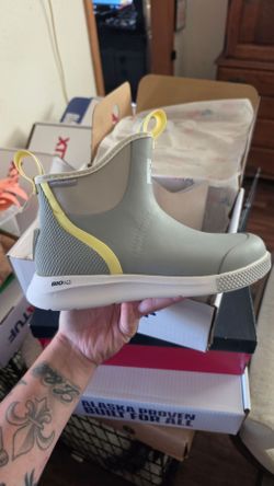 Xtratuf deck boots