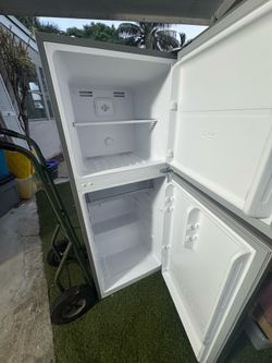 Medium sized fridge