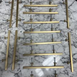 10.5” Square Bar Cabinet Pulls (Set of 16)