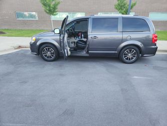 2017 Chrysler Town & Country