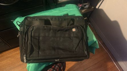 Victorinox Swiss Army Laptop Bag ā Travel / Business Briefcase