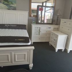 5 Pc Queen Bedroom Set, Mattress Not Included
