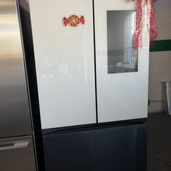 Samsung Family Hub French Door Refrigerator 