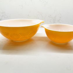 Vintage Sunflower Pyrex Bowl Set Of Two, Great Condition 