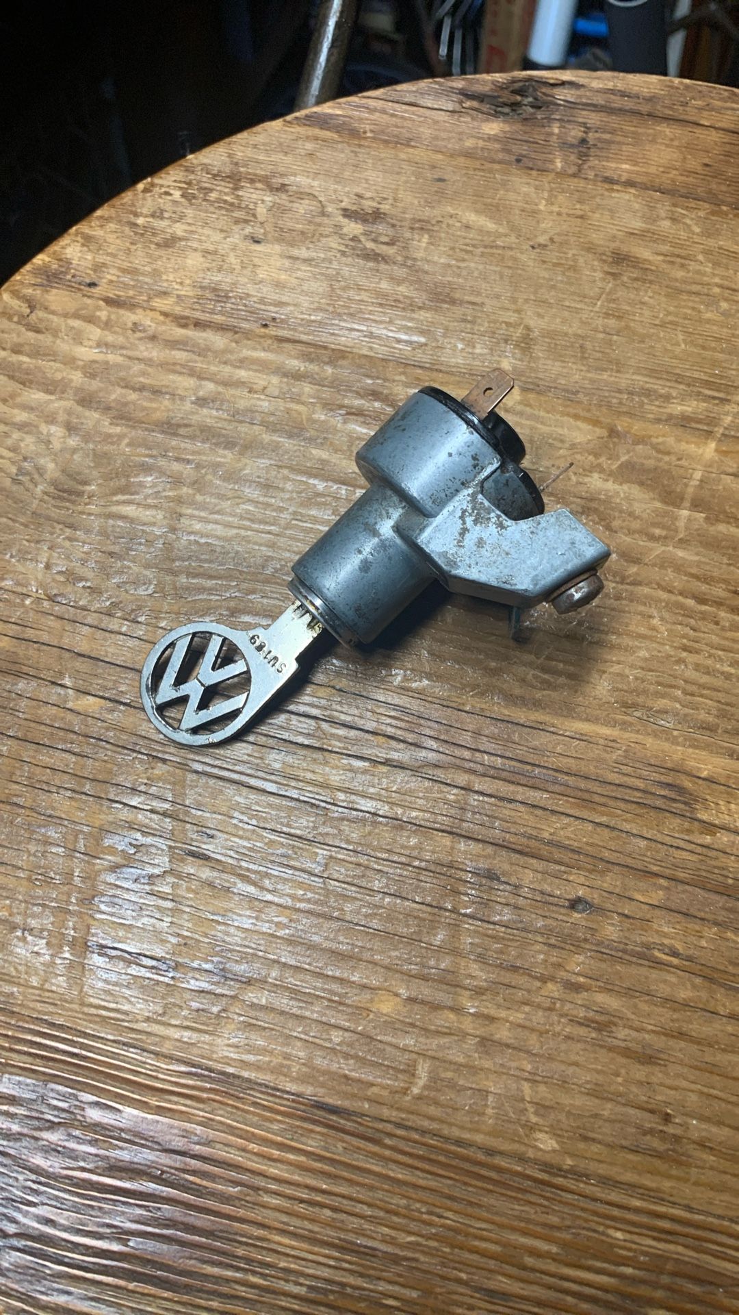 VW Bug Ignition With Original Huff Key SU189