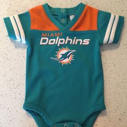 MIAMI DOLPHINS NFL TEAM APPAREL KIDS SIZE 3-6 MONTHS BABY SLEEPER