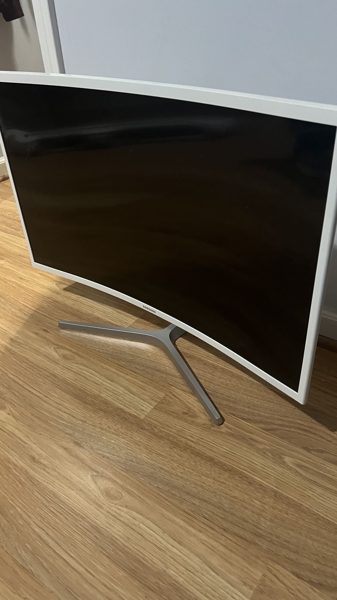 Samsung 32 Inch Curved Monitor