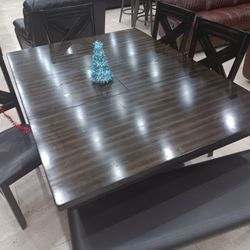 *Holiday Sale Event!!!*---Bold Kelly Dining Table Sets W/4 Chairs And Bench---Delivery And Financing Available🤠