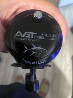 Avet MXL 5.8:1 Fishing Reel right hand